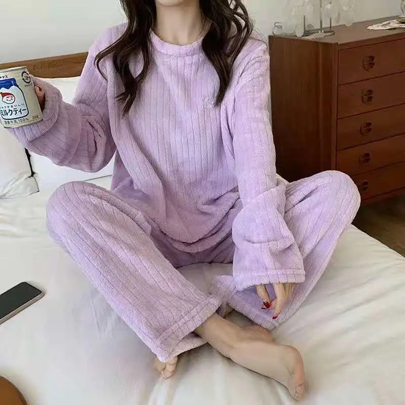 Ensemble pyjama en velours polaire pour femme – Pull et pantalon