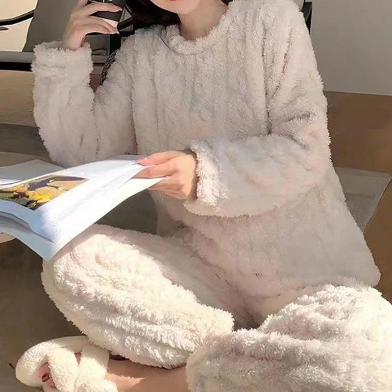 Ensemble pyjama en velours polaire pour femme – Pull et pantalon