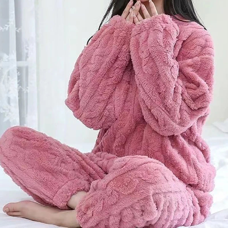 Ensemble pyjama en velours polaire pour femme – Pull et pantalon