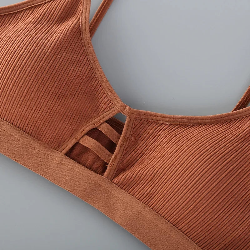Soutien-gorge sans armatures à fines bretelles pour femme