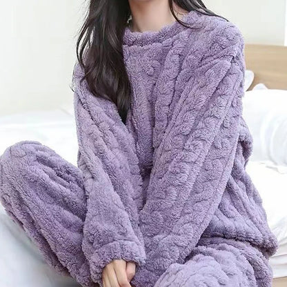 Ensemble pyjama en velours polaire pour femme – Pull et pantalon