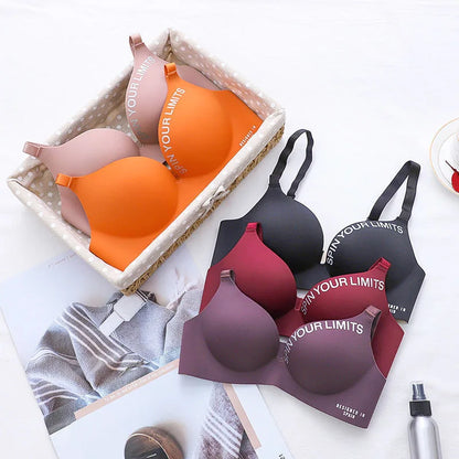 Brassière décolletée en V sans coutures pour femme – Imprimé lettres