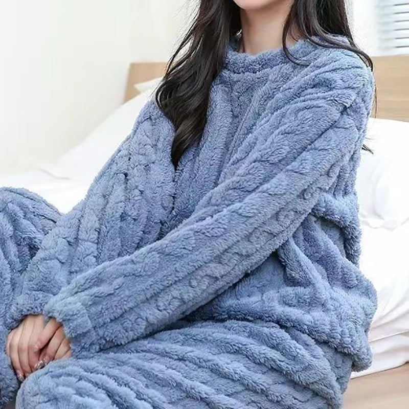 Ensemble pyjama en velours polaire pour femme – Pull et pantalon
